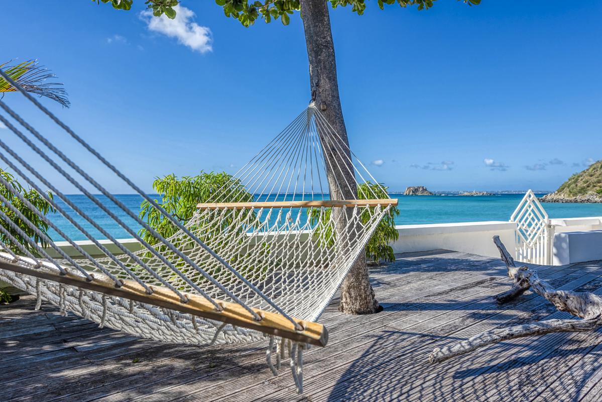 9-PetitePlage5-Hammock_A louer villa Grand Case Saint Martin